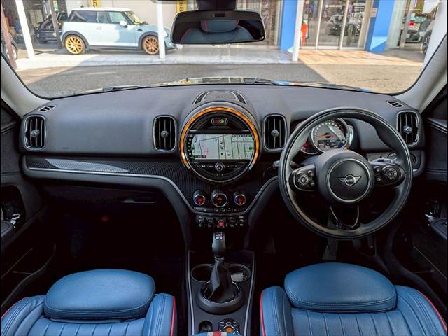 MINI CROSSOVER5ドア COOPER SD ALL4 内装他