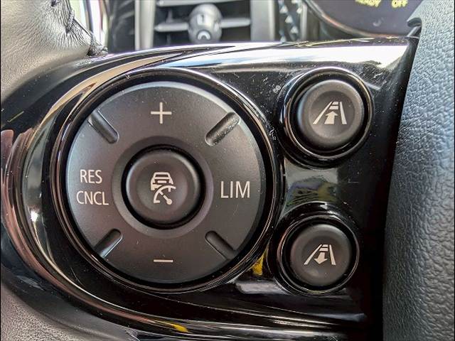 MINI CONVERTIBLE2ドア COOPER S サイドウォークエディション 内装他