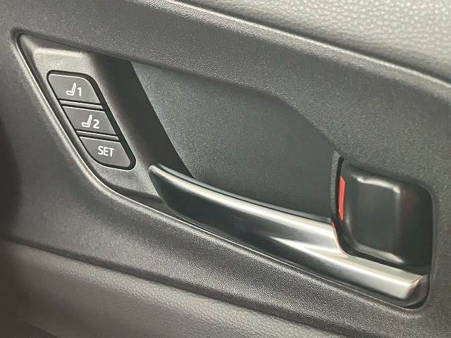 トヨタ&nbsp;プリウスの画像8