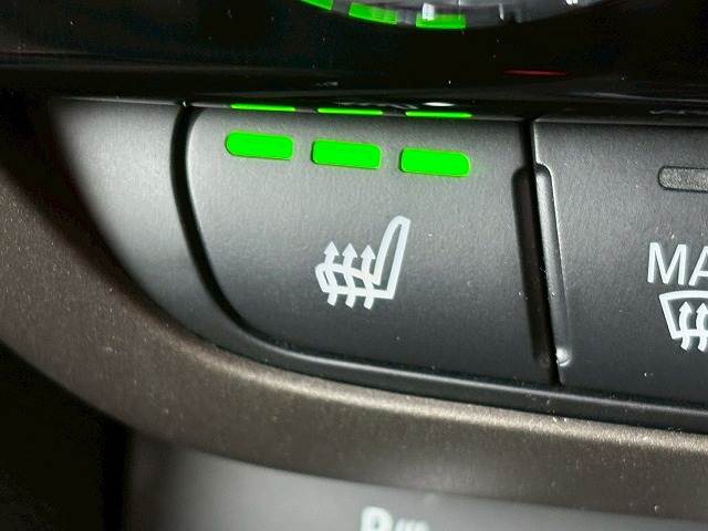 MINI CROSSOVER□5ドアCOOPER SD ALL4 内装他