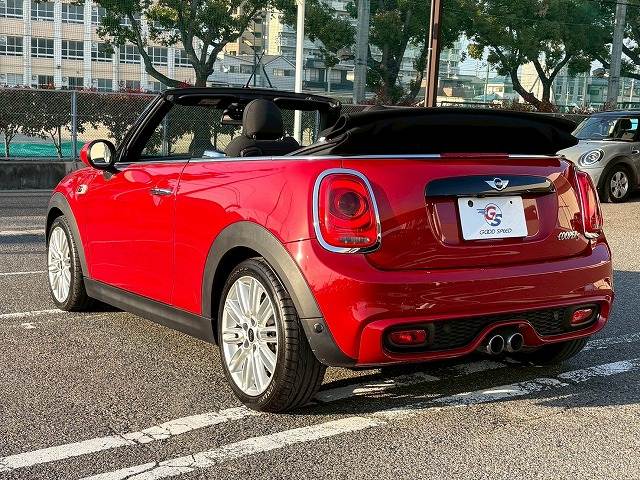 BMW&nbsp;MINI CONVERTIBLEの画像15