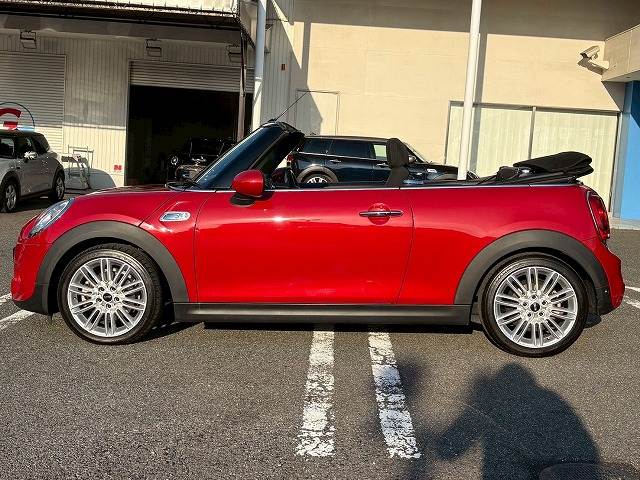 BMW&nbsp;MINI CONVERTIBLEの画像16