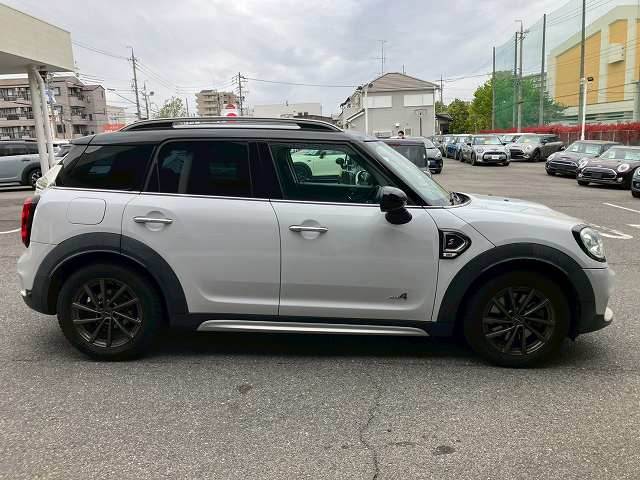 BMW MINI CROSSOVERの画像12