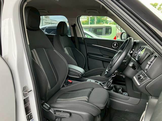 BMW MINI CROSSOVERの画像17