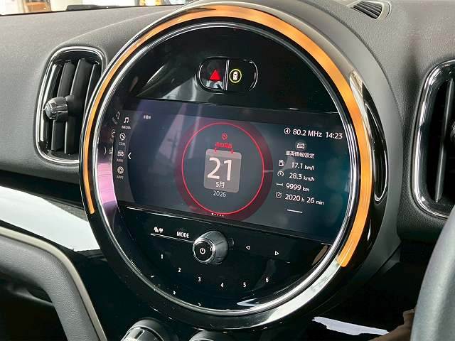 MINI CROSSOVER5ドア COOPER D 内装他