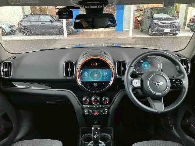 MINI CROSSOVER□5ドア COOPER D 内装他