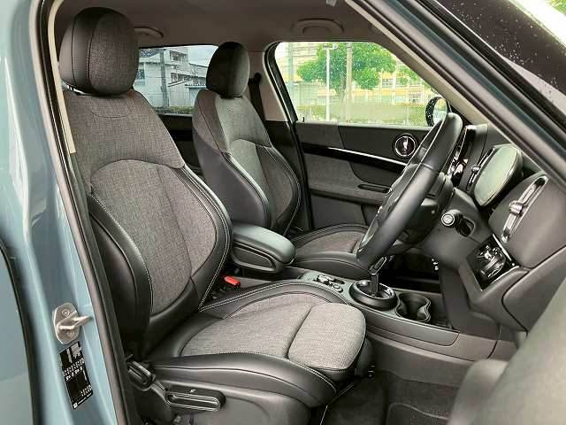 BMW MINI CROSSOVERの画像17