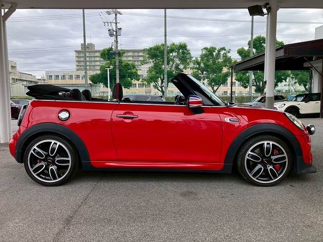 BMW MINI CONVERTIBLEの画像12