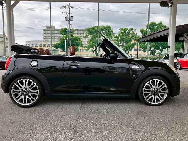 BMW MINI CONVERTIBLEの画像12