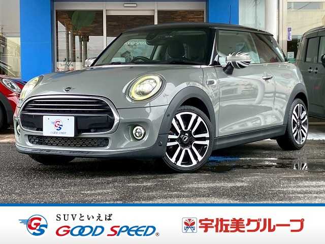BMWMINIクーパーＤ　ヘッドアップディスプレイ／衝突軽減ブレーキ／バックカメラ／クリアランスソナー／コンフォートアクセス／ＬＥＤヘッドライト／アイドリングストップ／純正ＨＤＤナビ／ステアリングリモコン／スマートキー