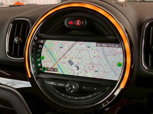 BMW MINI CROSSOVERの画像4