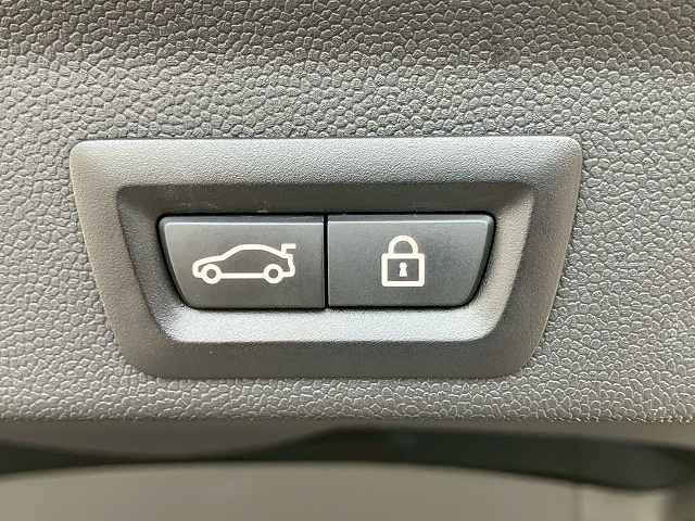 MINI CROSSOVER5ドア COOPER D 内装他
