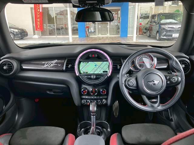 MINI3ドア JOHN COOPER WORKS 内装他