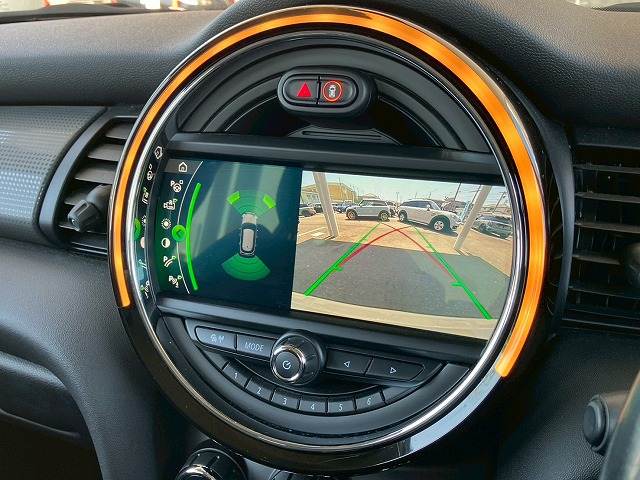 MINI3ドア COOPER D RHD 内装他