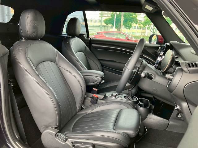 BMW&nbsp;MINI CONVERTIBLEの画像17