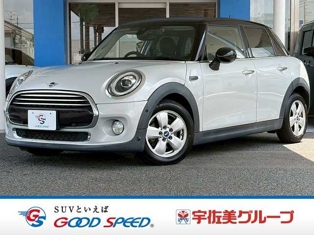 BMWMINI5ドア COOPER バックカメラ/純正ナビ/衝突軽減ブレーキ 外観
