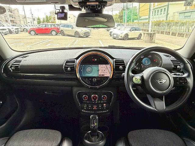 MINI CLUBMAN5ドア COOPER D 内装他