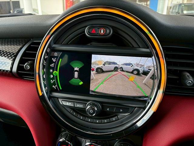 MINI3ドア JOHN COOPER WORKS 純正ナビ/バックカメラ/レーダークルーズコントロール/ヘッドアップディスプレイ/衝突軽減ブレーキ/コンフォートアクセス/ドライビングモード/ダイナミカシート/パドルシフト/ミラーETC 内装他