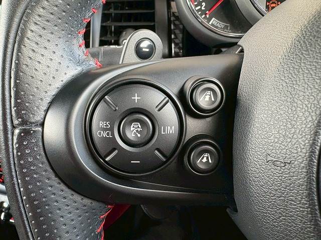 MINI3ドア JOHN COOPER WORKS 純正ナビ/バックカメラ/レーダークルーズコントロール/ヘッドアップディスプレイ/衝突軽減ブレーキ/コンフォートアクセス/ドライビングモード/ダイナミカシート/パドルシフト/ミラーETC 内装他