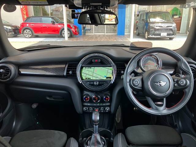 MINI3ドア JOHN COOPER WORKS 内装他