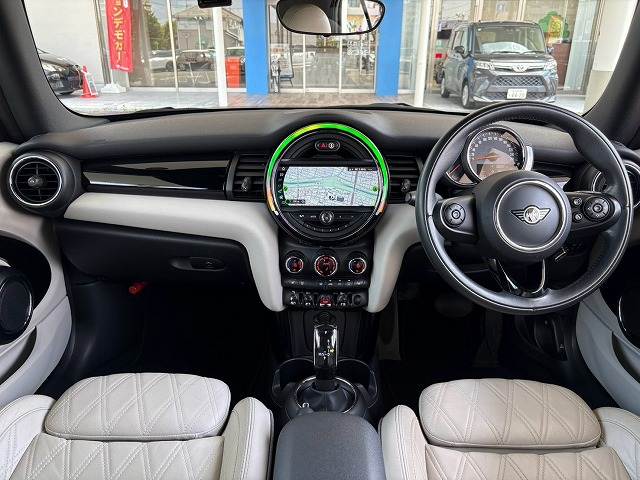 BMW MINI CONVERTIBLEの画像2