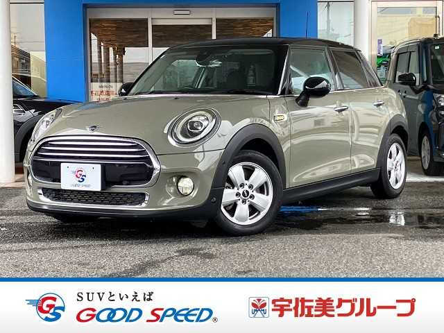 BMWMINI5ドア COOPER D バックカメラ/前後センサー/衝突軽減ブレーキ 外観