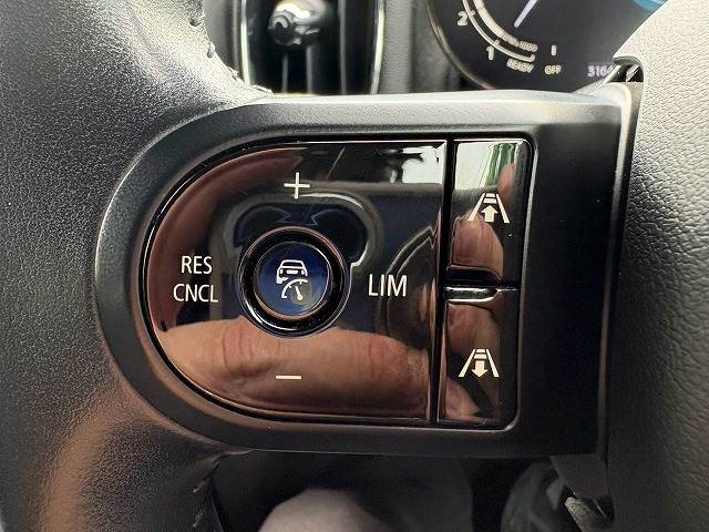 MINI CROSSOVER5ドアクーパーD シャドーエディション 内装他