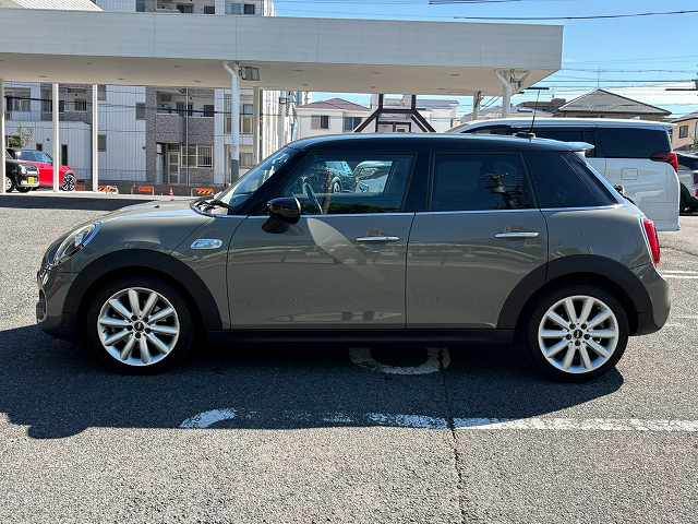 BMW MINIの画像17