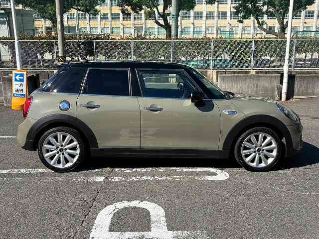 BMW MINIの画像18