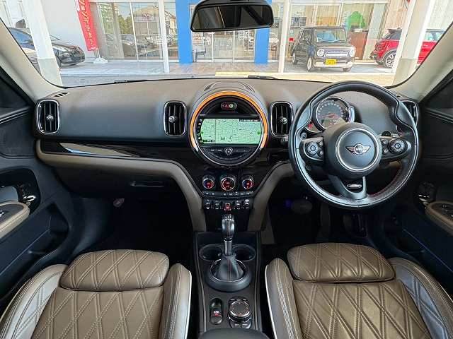 BMWMINI CROSSOVER5ドア COOPER S 内装他