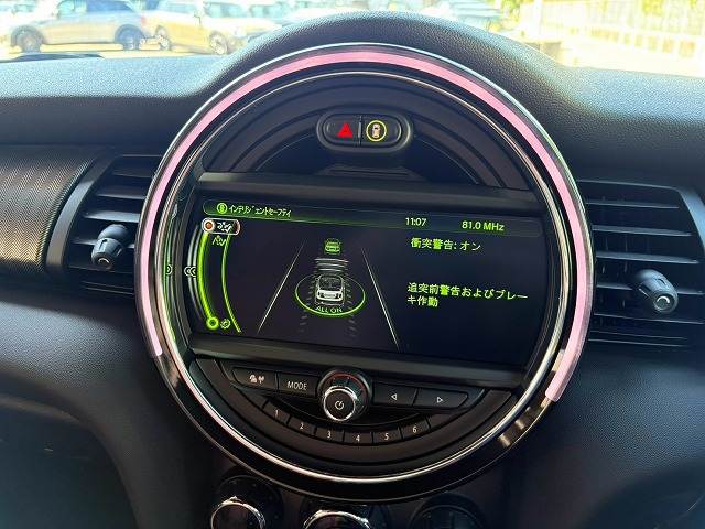 BMW MINI CONVERTIBLEの画像7