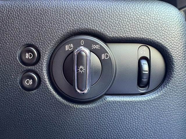BMW MINI CONVERTIBLEの画像9