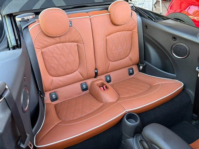 BMW MINI CONVERTIBLEの画像12
