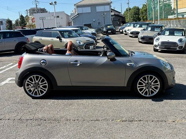 BMW MINI CONVERTIBLEの画像18