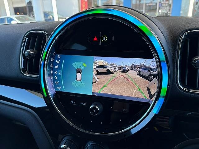 BMW MINI CROSSOVERの画像4