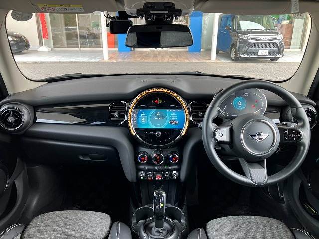 BMWMINI5ドア COOPER SD 内装他