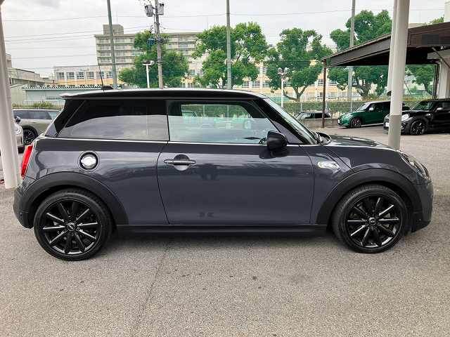 BMW MINIの画像18