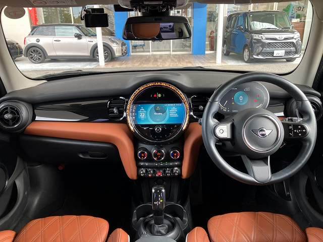 MINI□5ドア COOPER SD 内装他