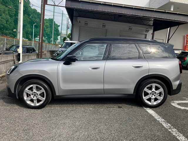 BMW MINI COUNTRYMANの画像17
