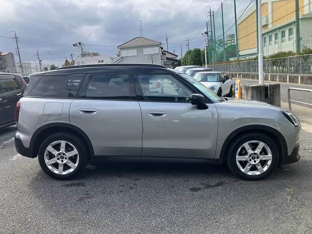 BMW MINI COUNTRYMANの画像18
