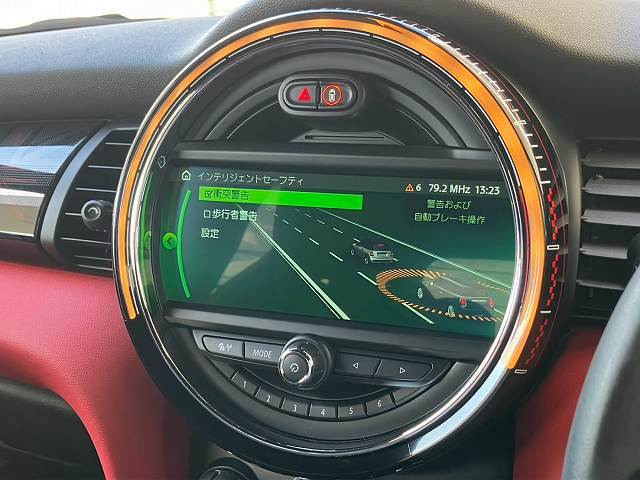 MINI3ドア JOHN COOPER WORKS 内装他
