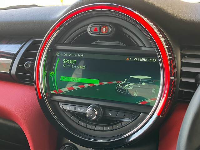 MINI3ドア JOHN COOPER WORKS 内装他